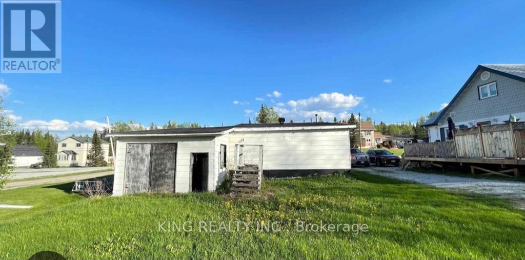 201 Third Avenue Property Photo 3