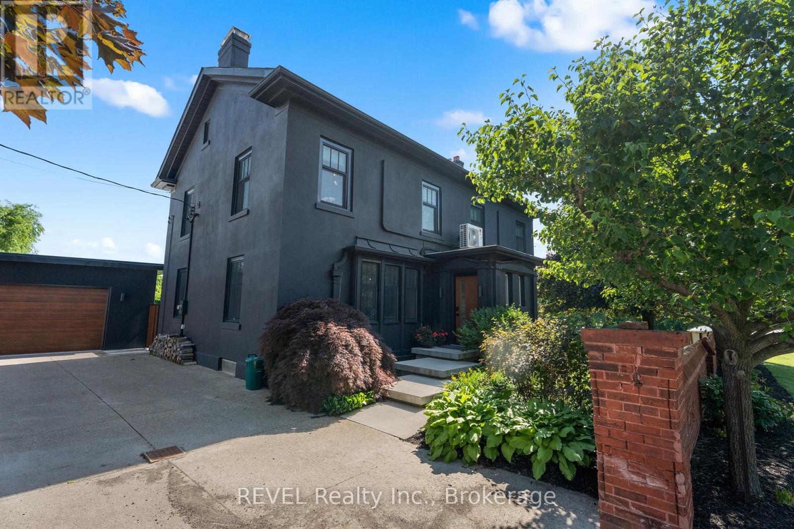 3543 King Street Property Photo 2