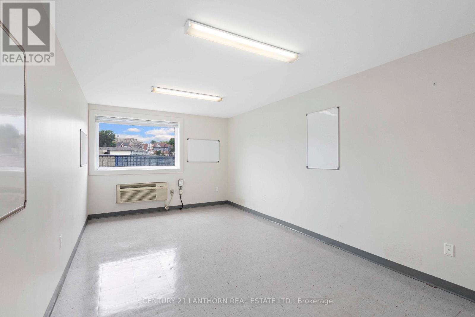 204 - 35 Bridge Street Property Photo 1