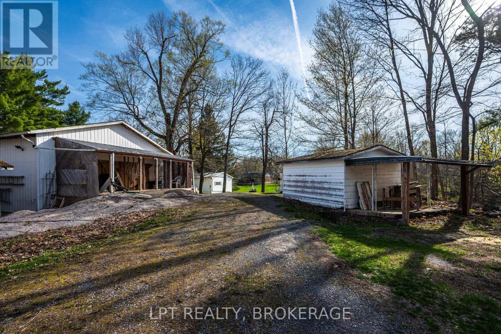 1023 Moon Road Property Photo 3