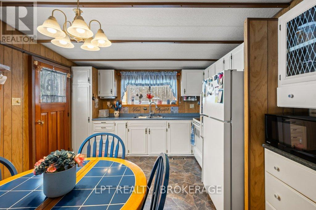 1023 Moon Road Property Photo 9