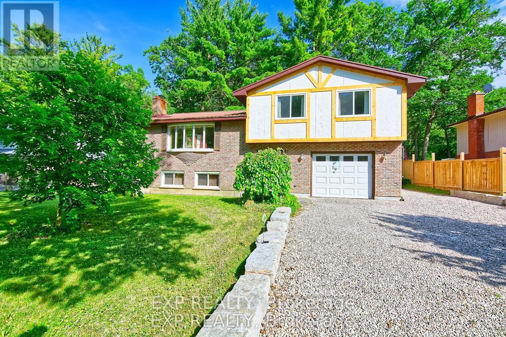 9995 Port Franks Estates Drive Property Photo 2