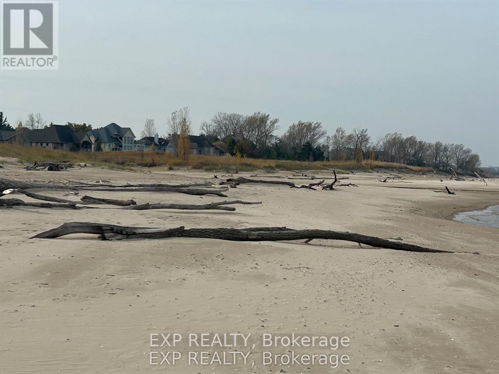 9995 Port Franks Estates Drive Property Photo 10
