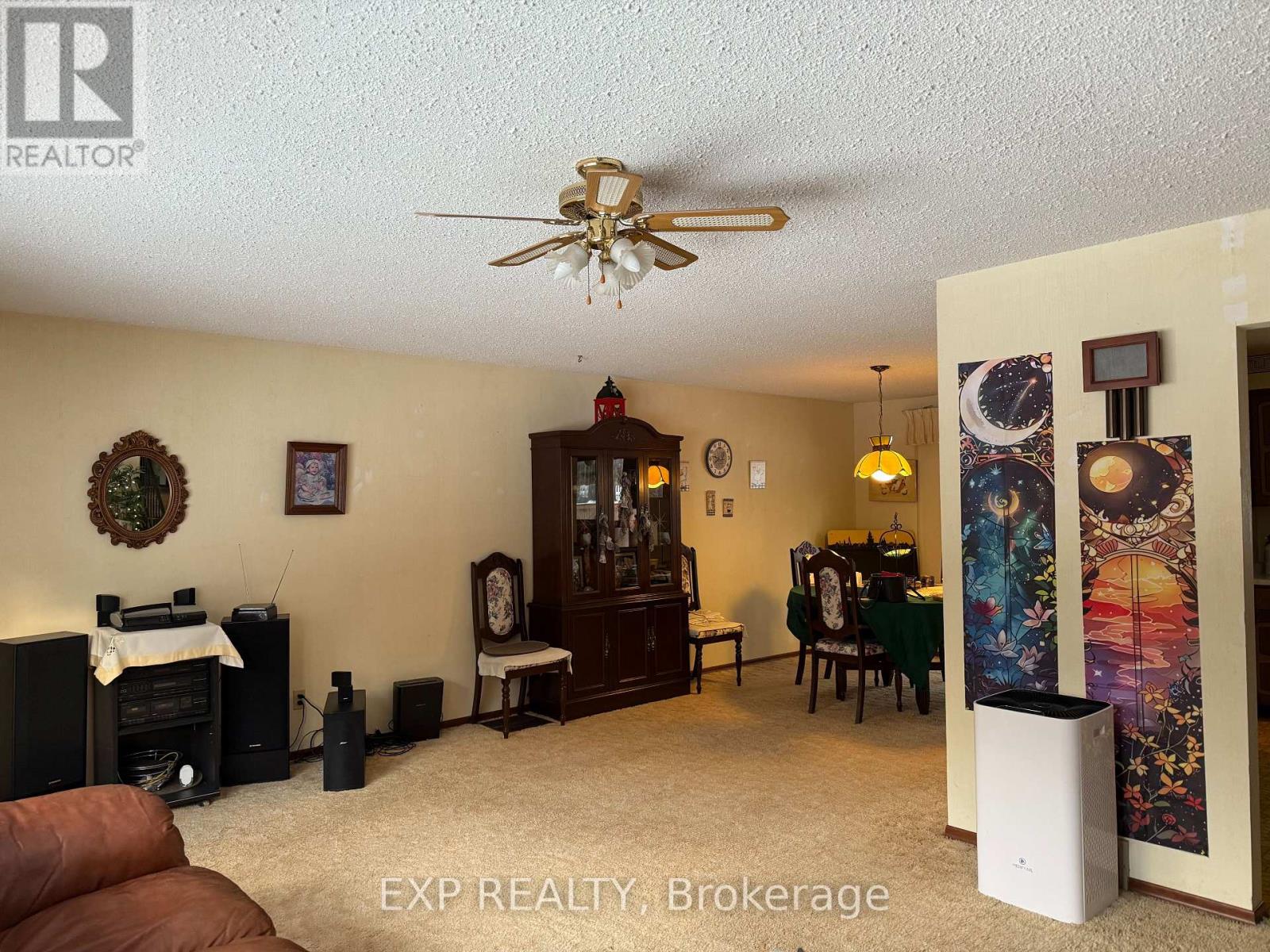 9995 Port Franks Estates Drive Property Photo 20