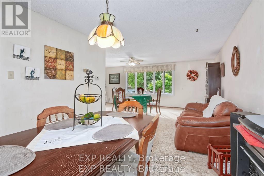 9995 Port Franks Estates Drive Property Photo 22