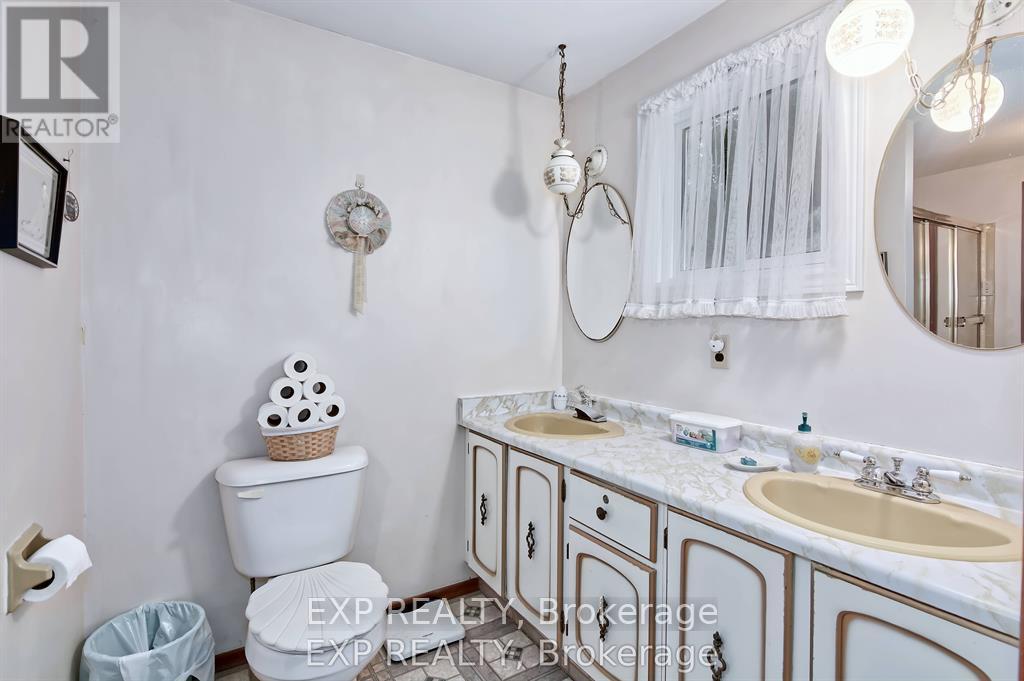9995 Port Franks Estates Drive Property Photo 31