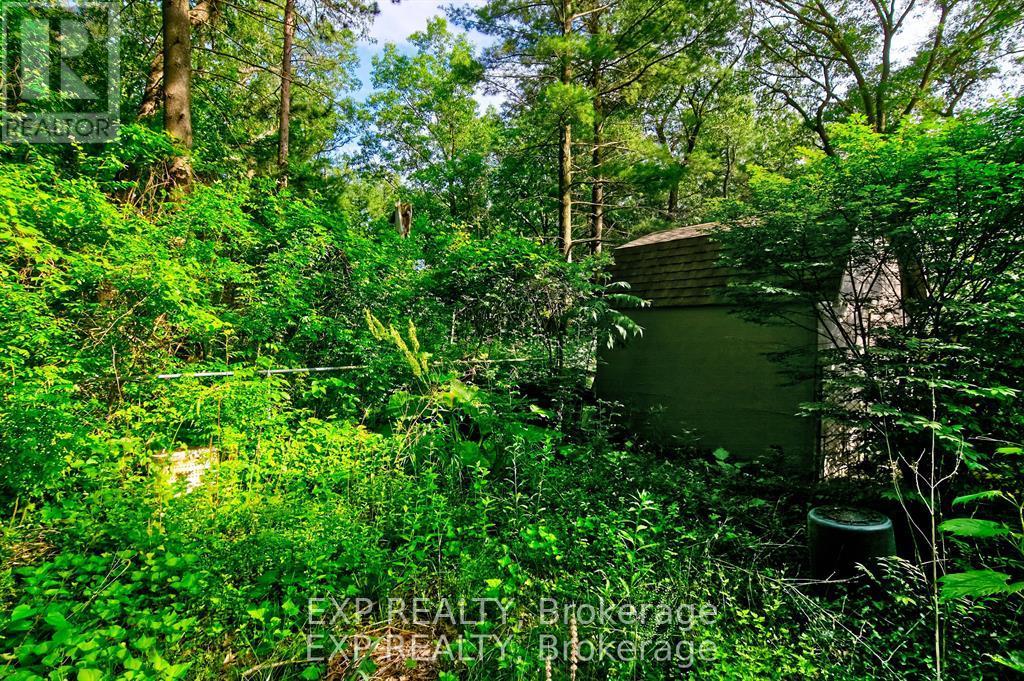 9995 Port Franks Estates Drive Property Photo 34