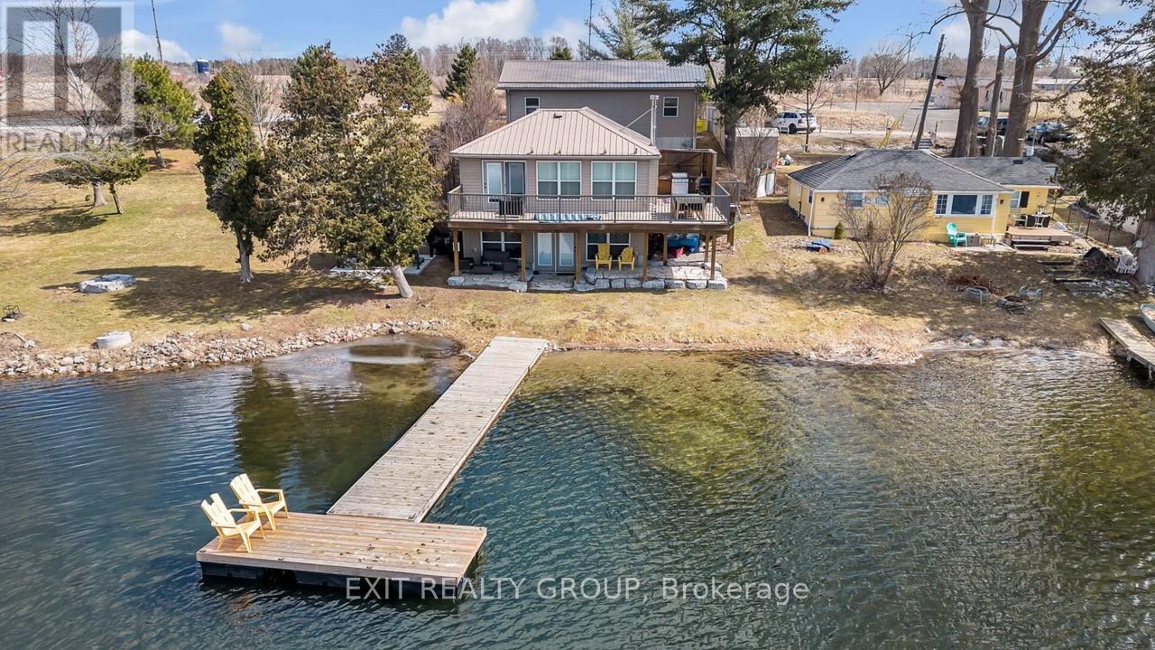 1531 Foxboro-stirling Road Property Photo 1