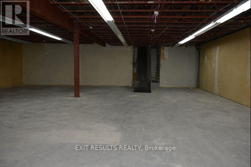 1027 Notre Dame Road Property Photo 2