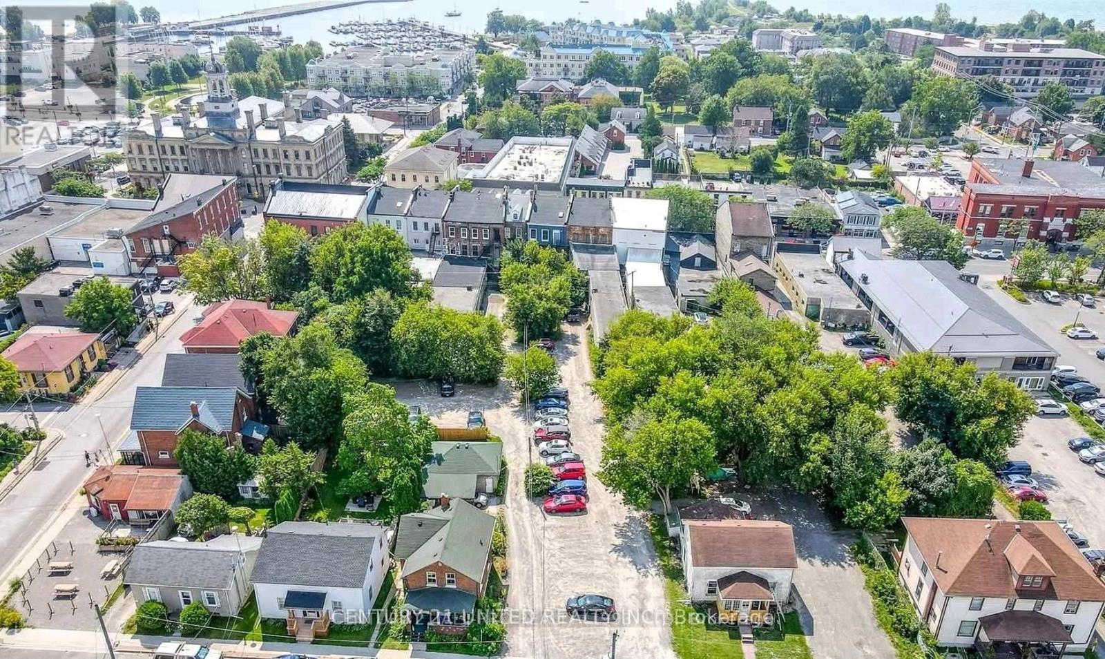 A - 84 King Street W Property Photo 20