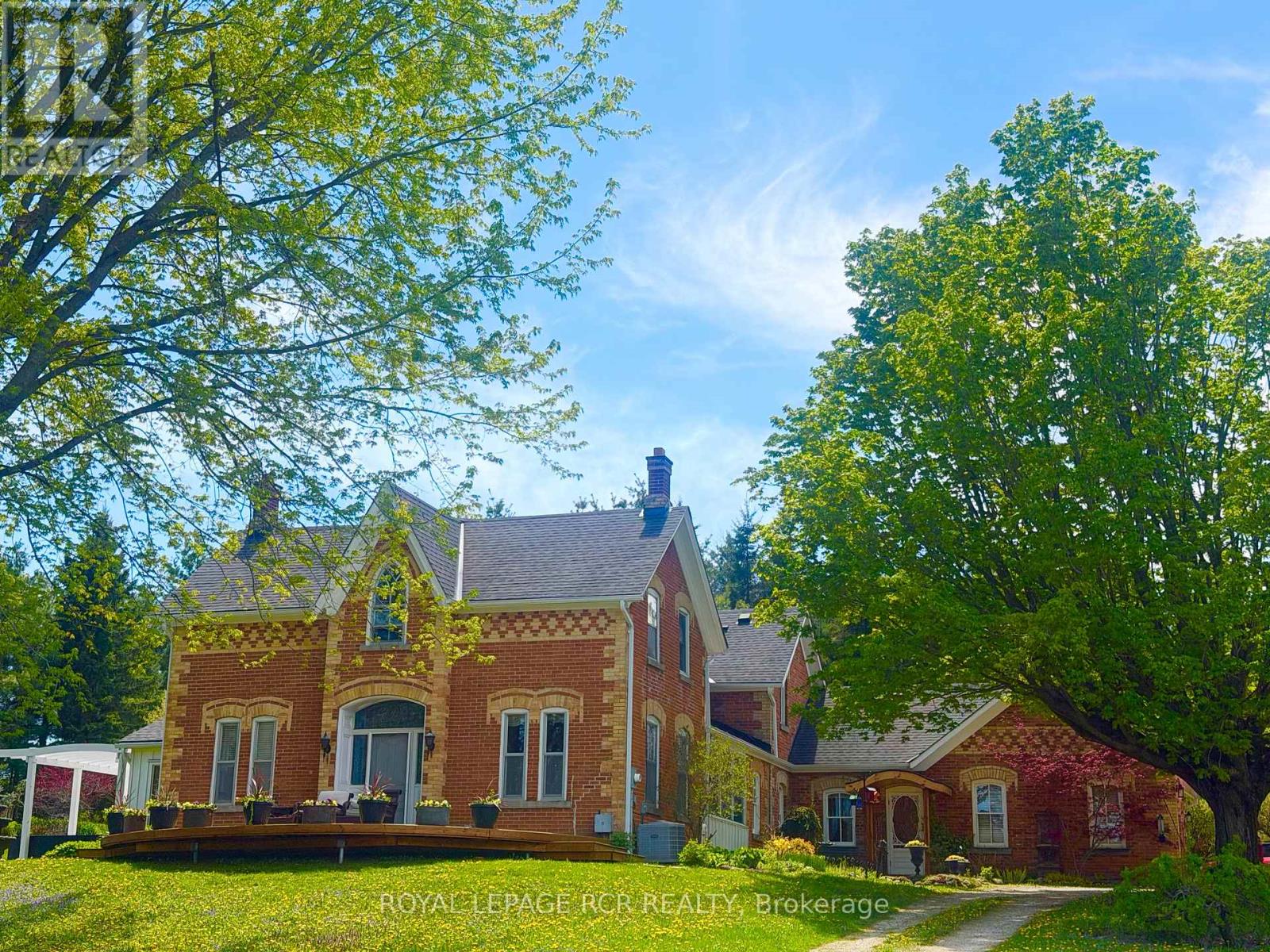 6000 Eighth Line Property Photo 1