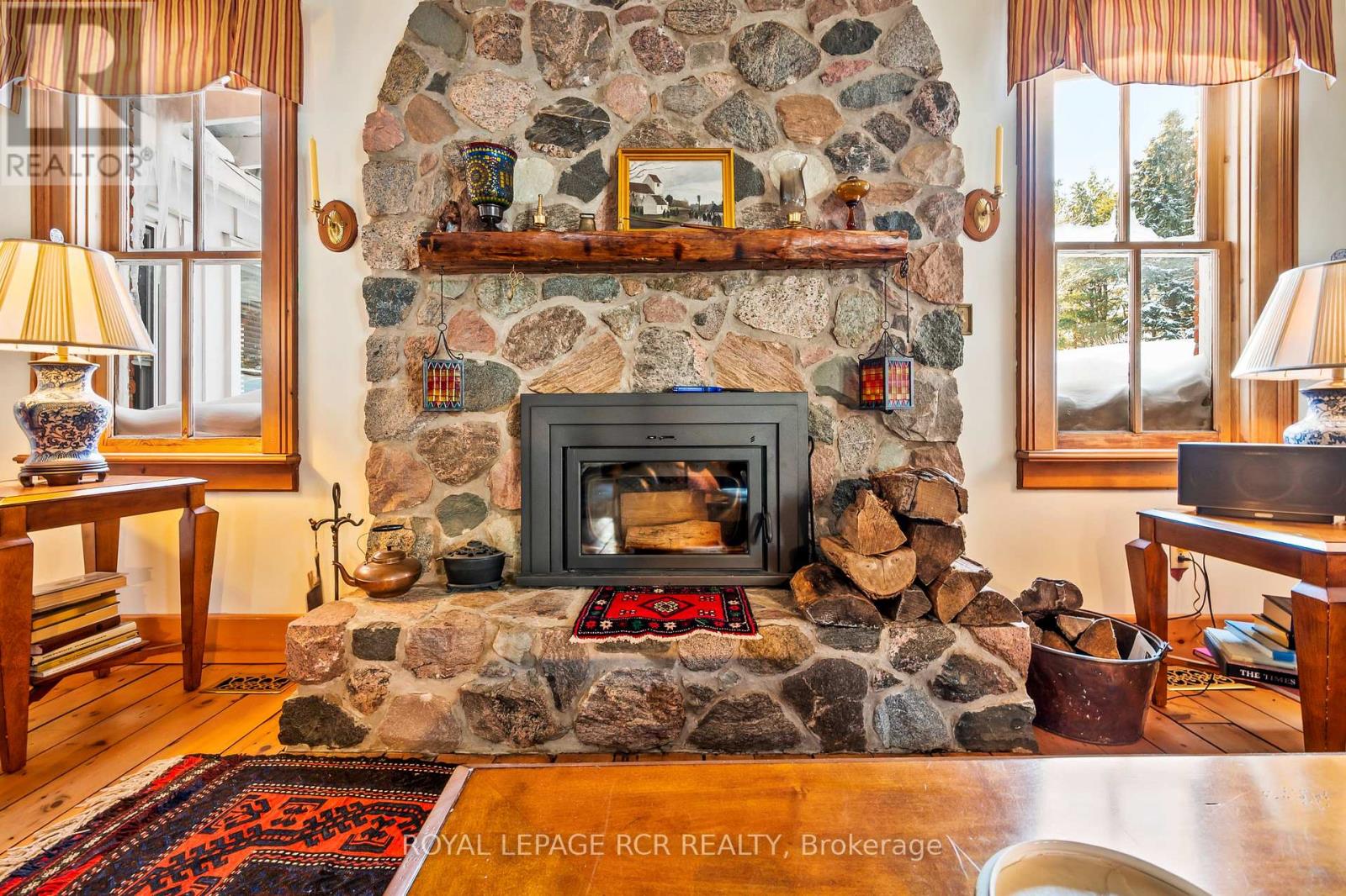 6000 Eighth Line Property Photo 17