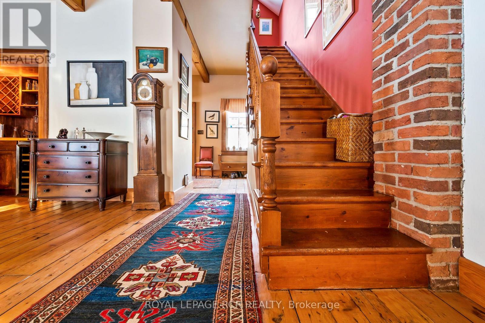 6000 Eighth Line Property Photo 22