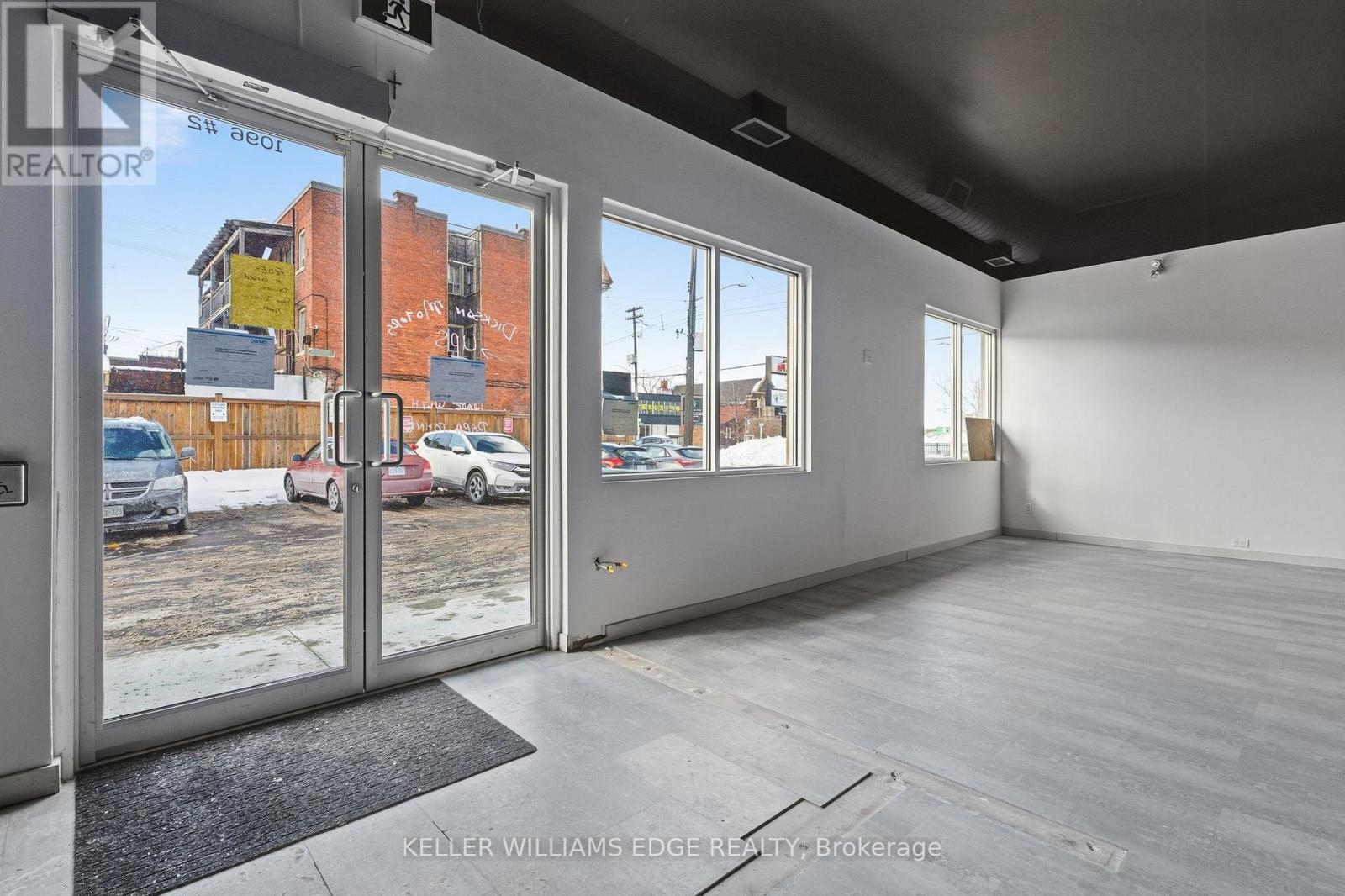 1096 Barton Street E Property Photo 25
