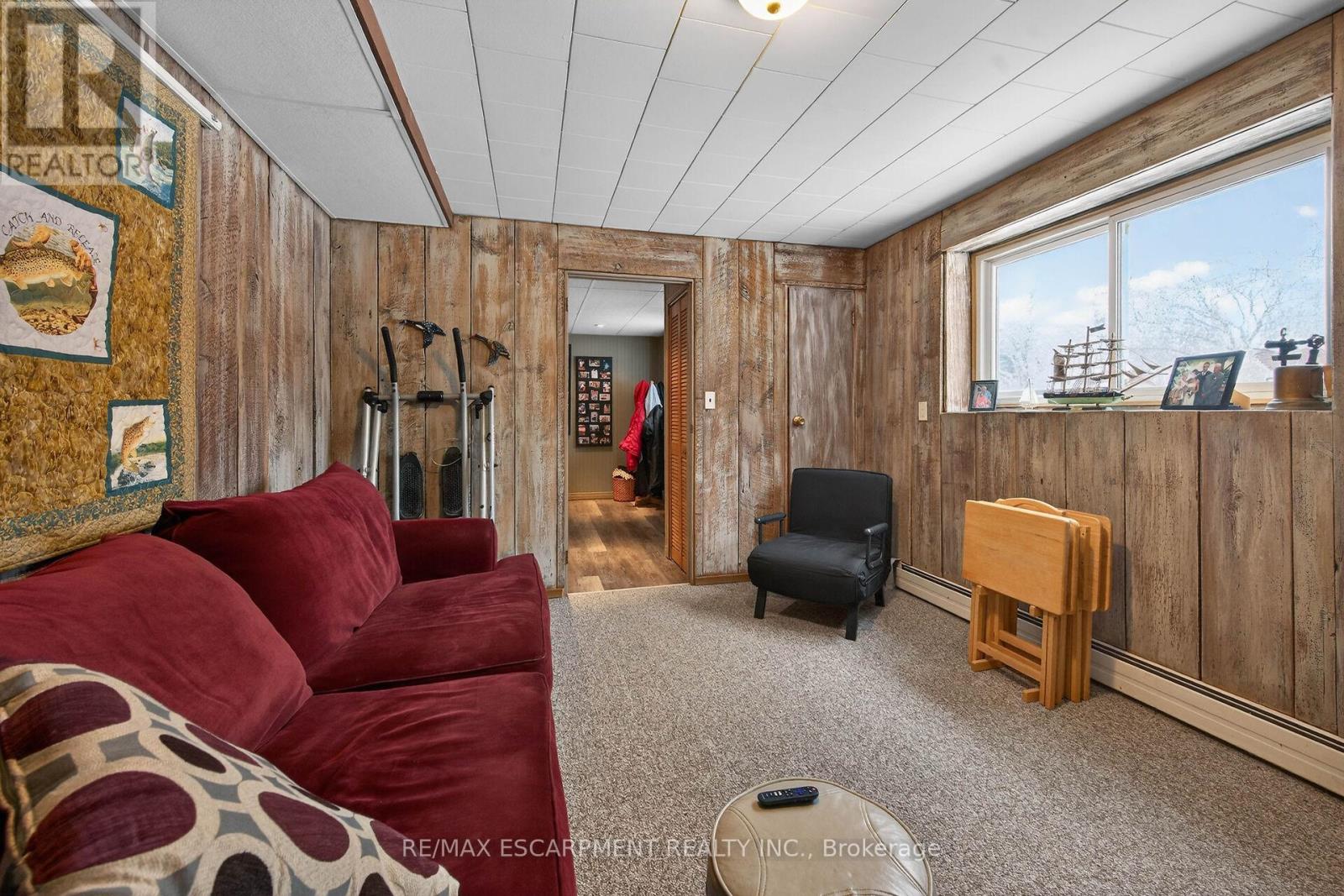 1686 Old Brock Street Property Photo 26