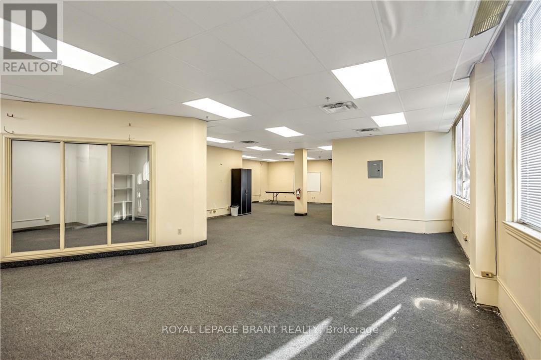 D - 148 Mohawk Street Property Photo 12