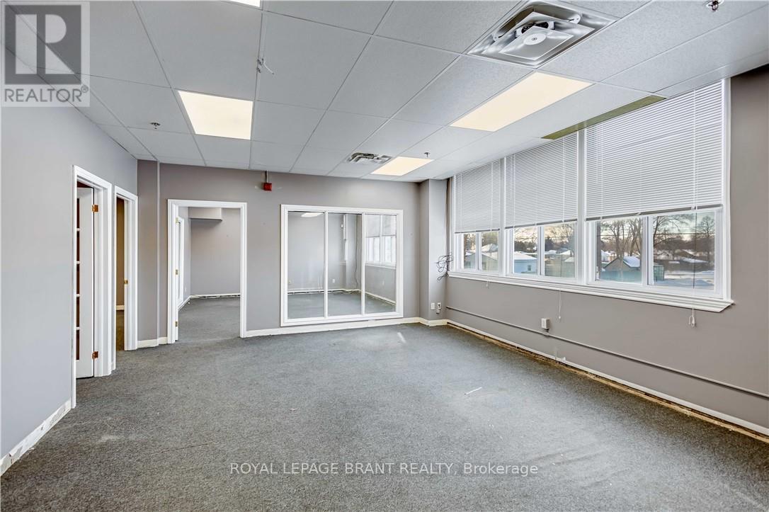 D - 148 Mohawk Street Property Photo 15