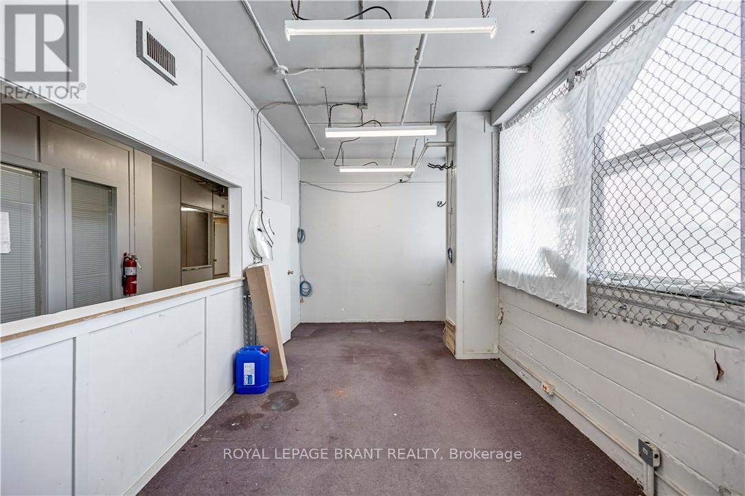 D - 148 Mohawk Street Property Photo 35