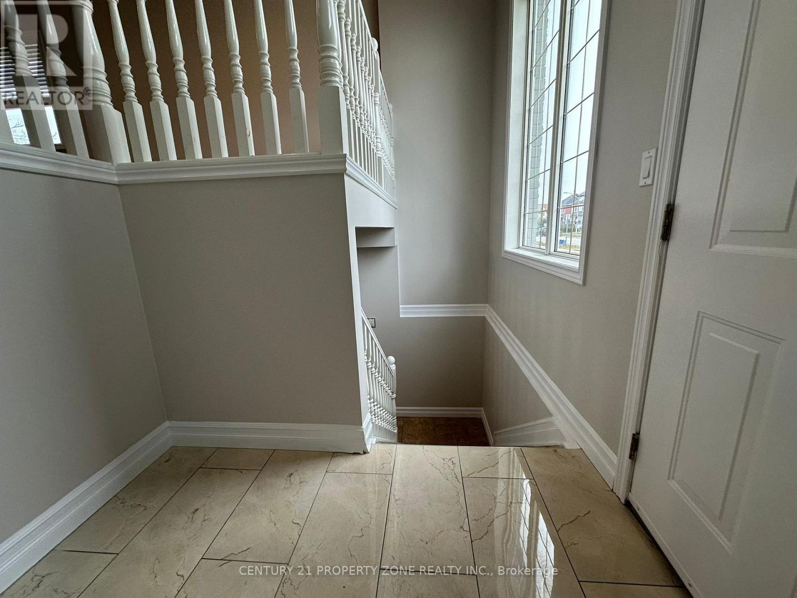 975 Albert Road Property Photo 12