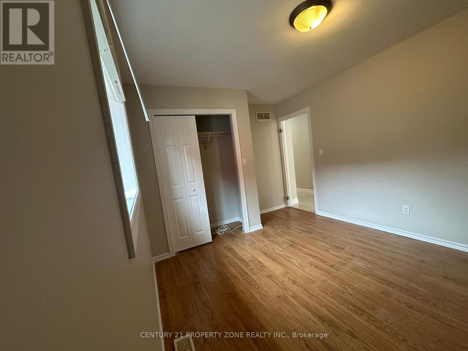 975 Albert Road Property Photo 17