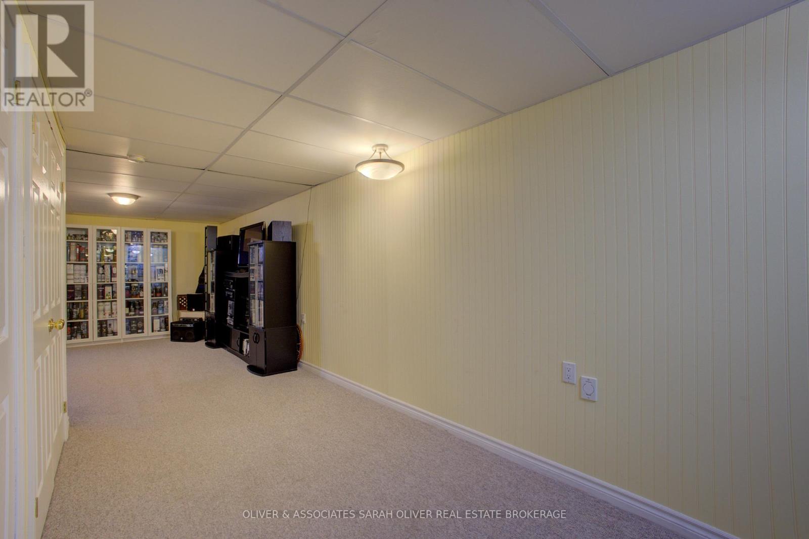 6 - 433 Queen Street Property Photo 29