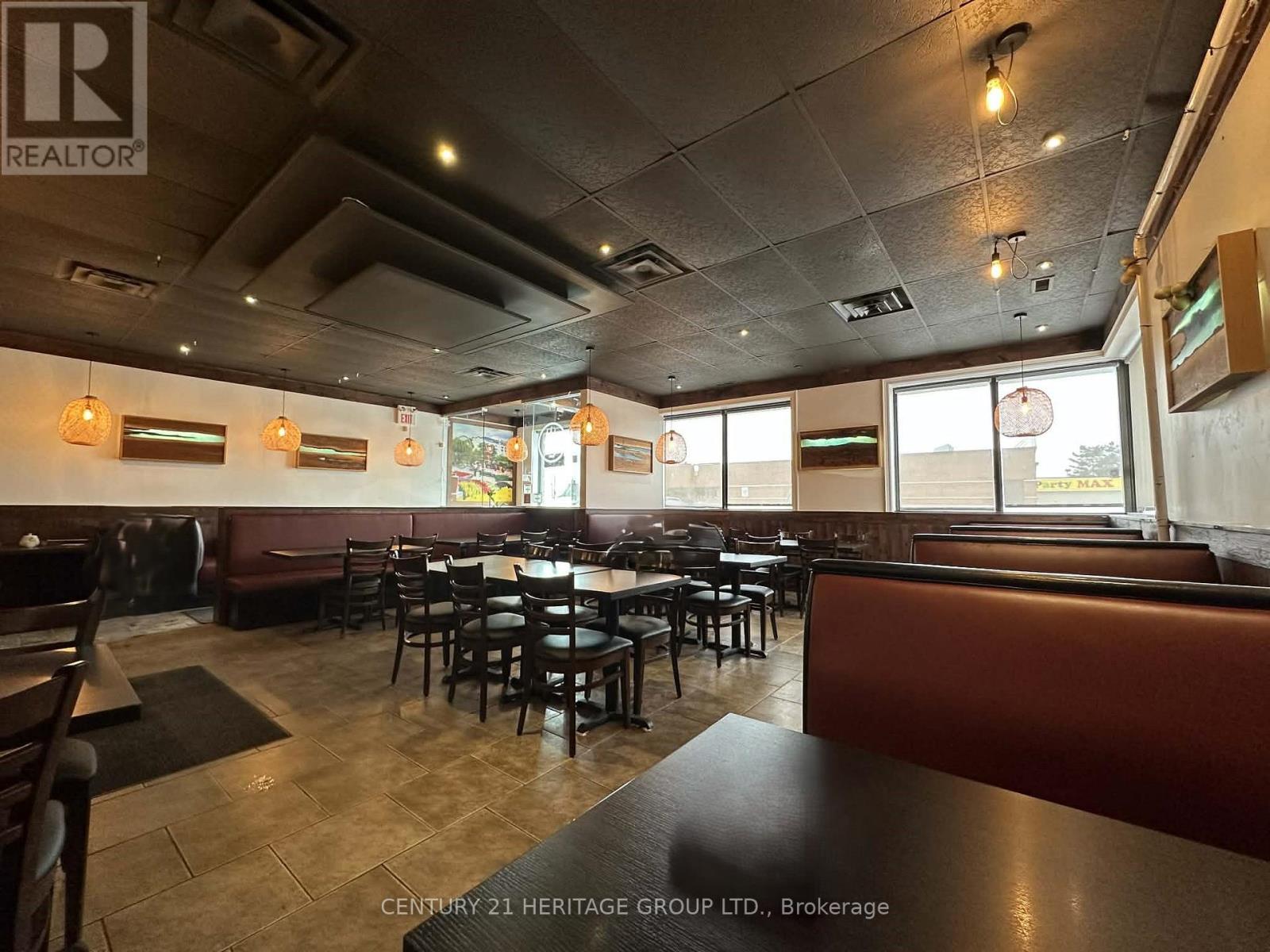 66 Mall Road Property Photo 3