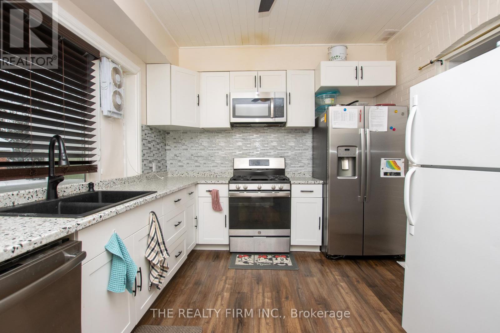 3 Daly Avenue Property Photo 31