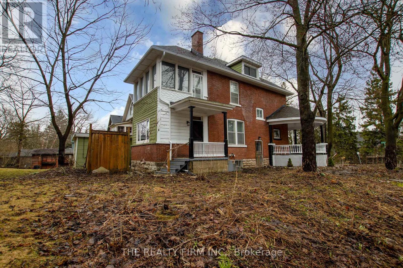 3 Daly Avenue Property Photo 40