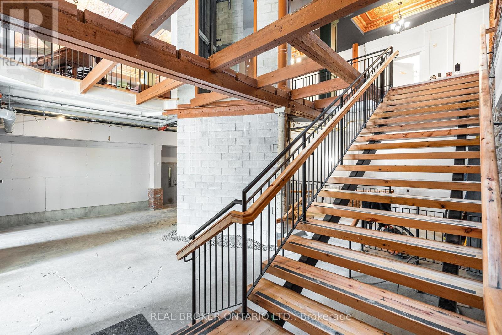 009 - 150 Mill Street Property Photo 23
