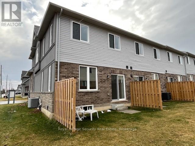 1 Linden Park Lane Property Photo 3