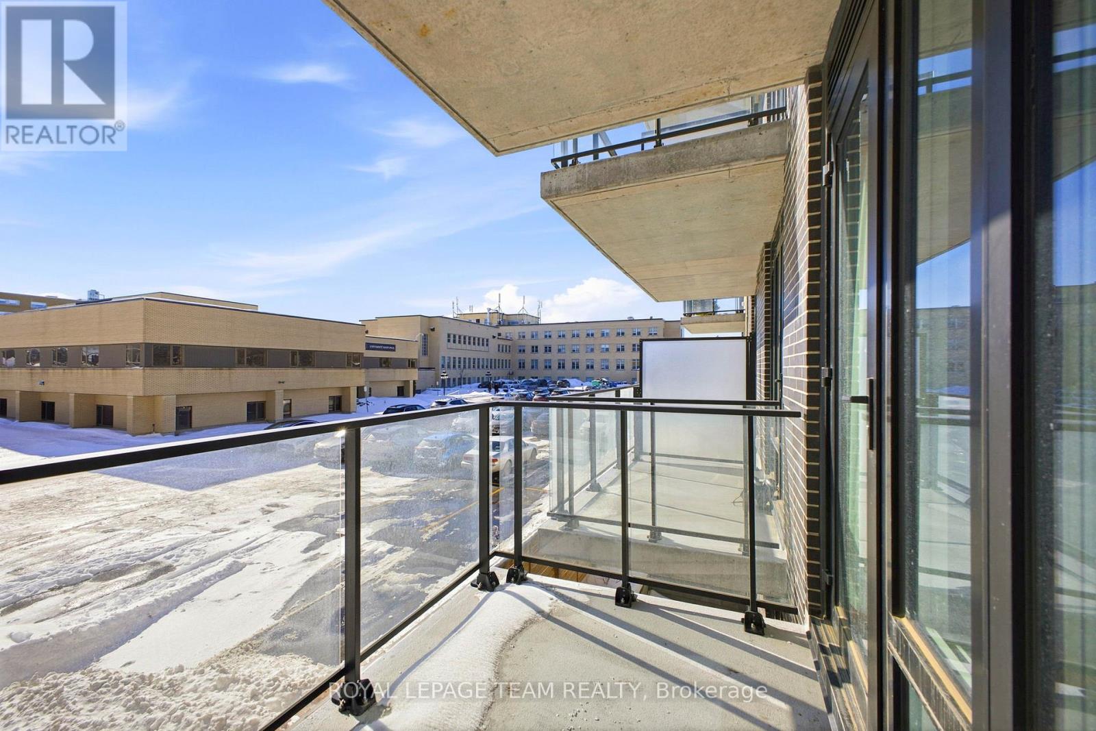 209 - 360 Deschatelets Avenue E Property Photo 15