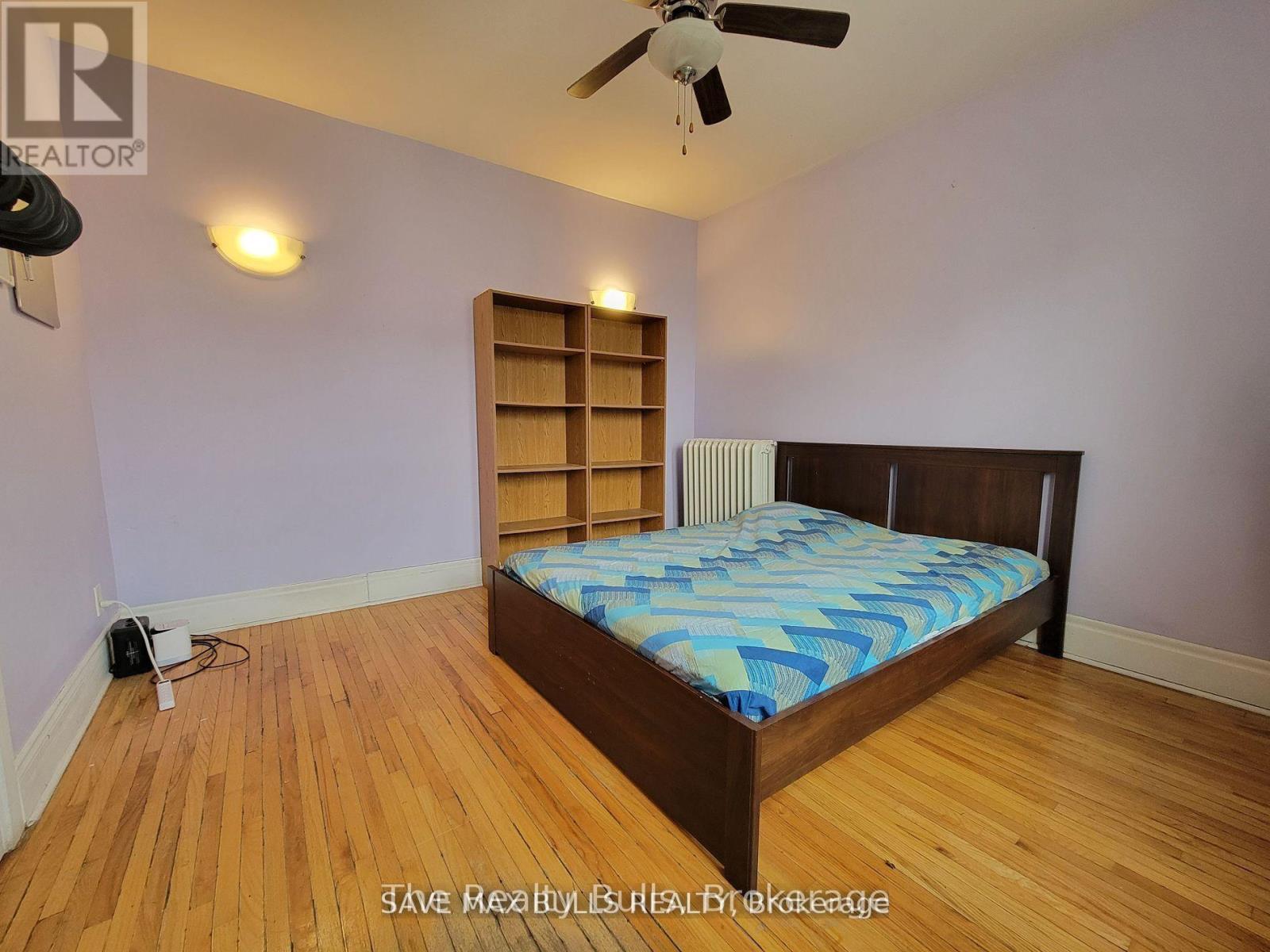 3 - 285 King Street W Property Photo 6
