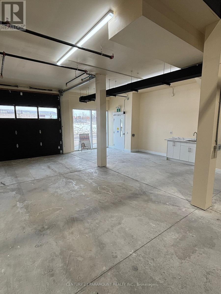 18 Main Level - 587 Hanlon Creek Boulevard Property Photo 1