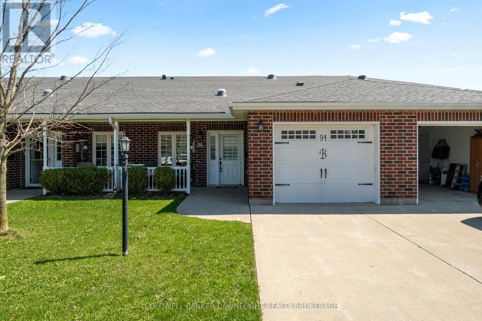 94 Redford Drive Property Photo 1