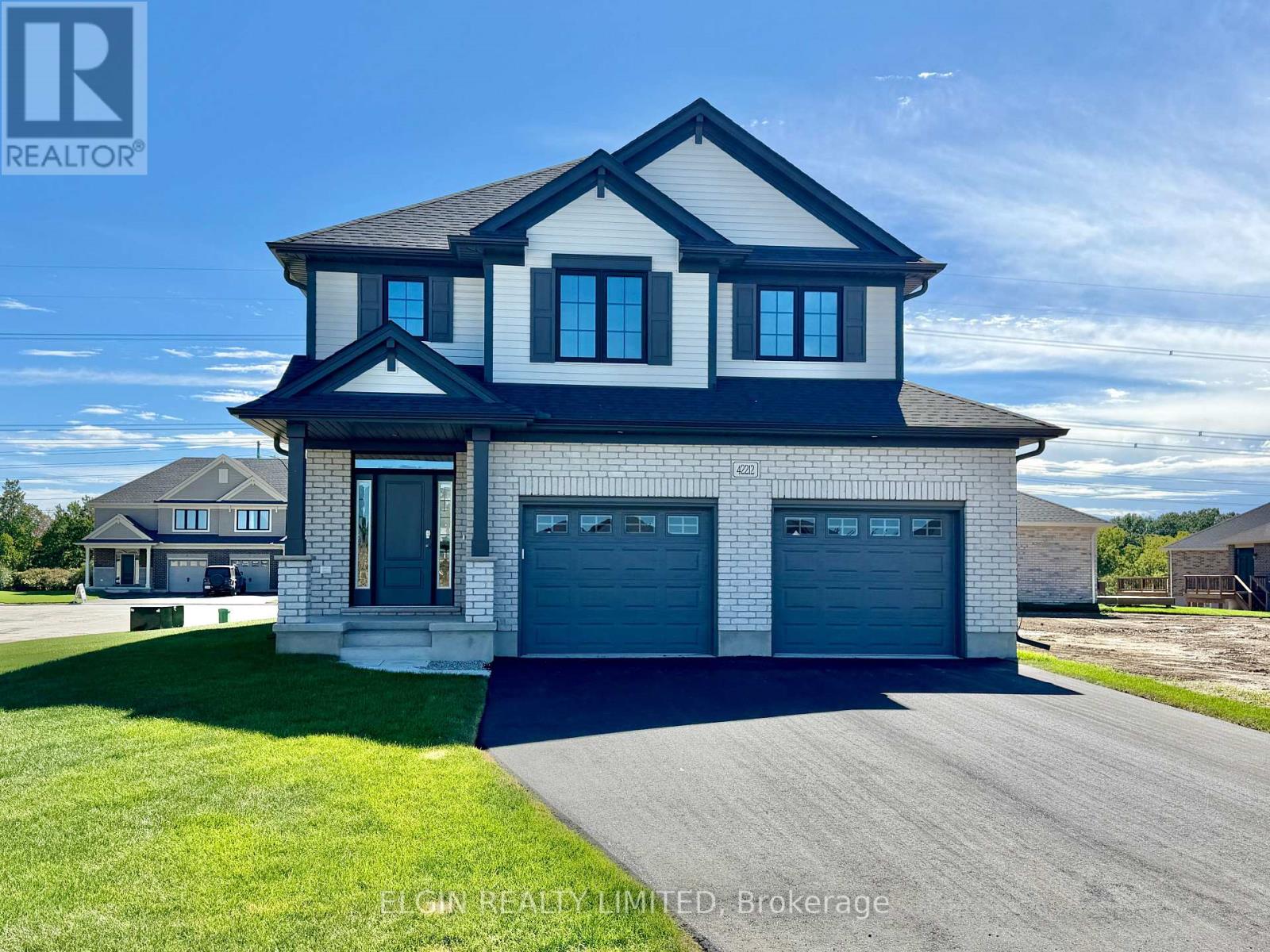 42212 Mcbain Line Property Photo 1