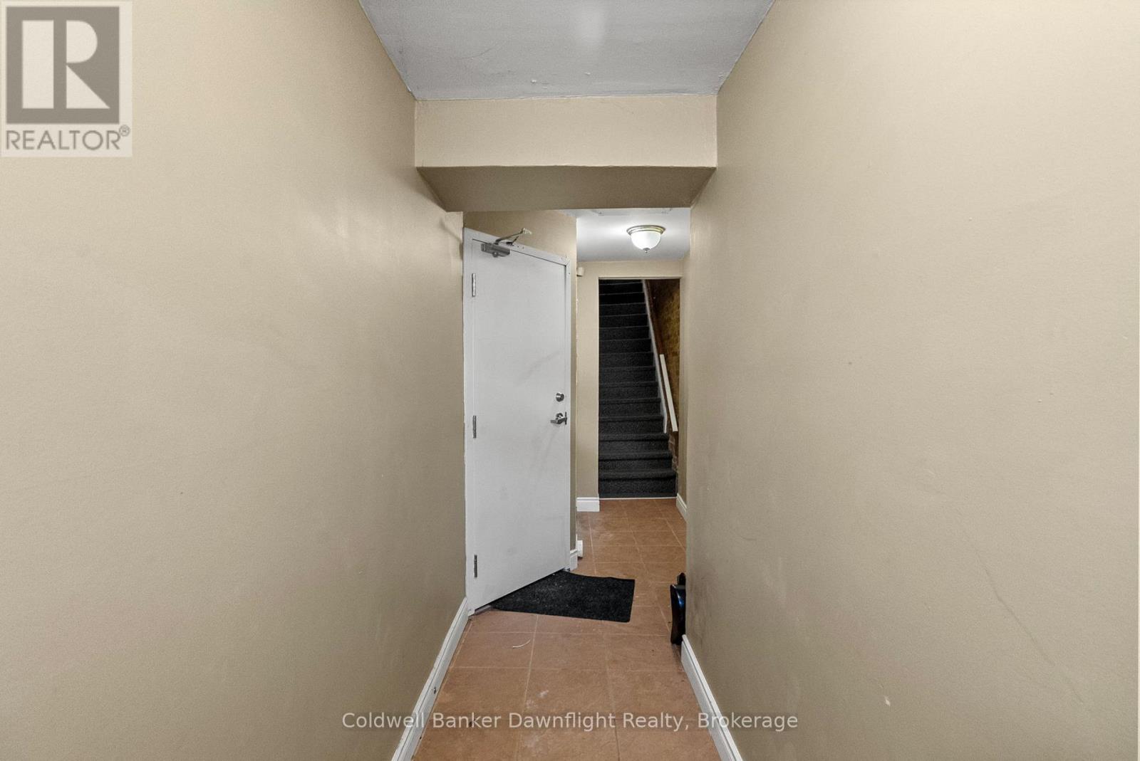 437 Main Street Property Photo 10