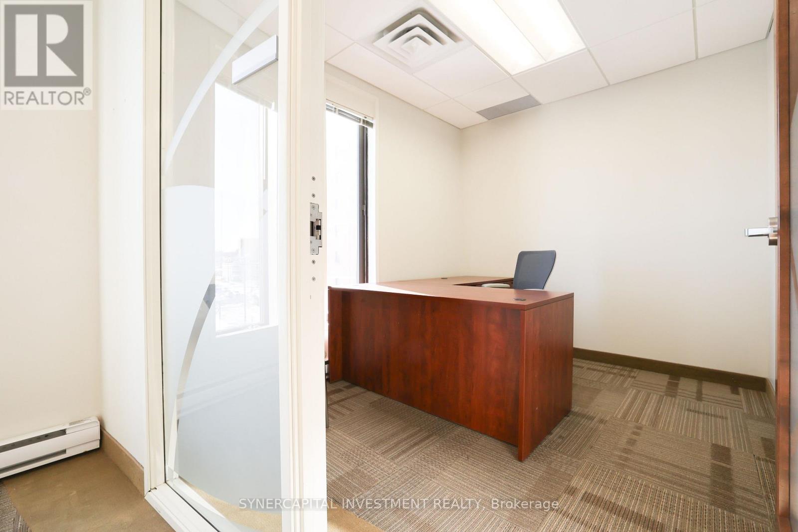 502 Furnished - 1376 Bank Street Property Photo 10