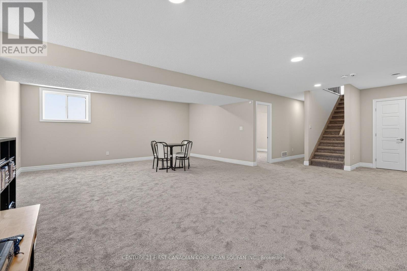 44 Muirfield Drive Property Photo 32