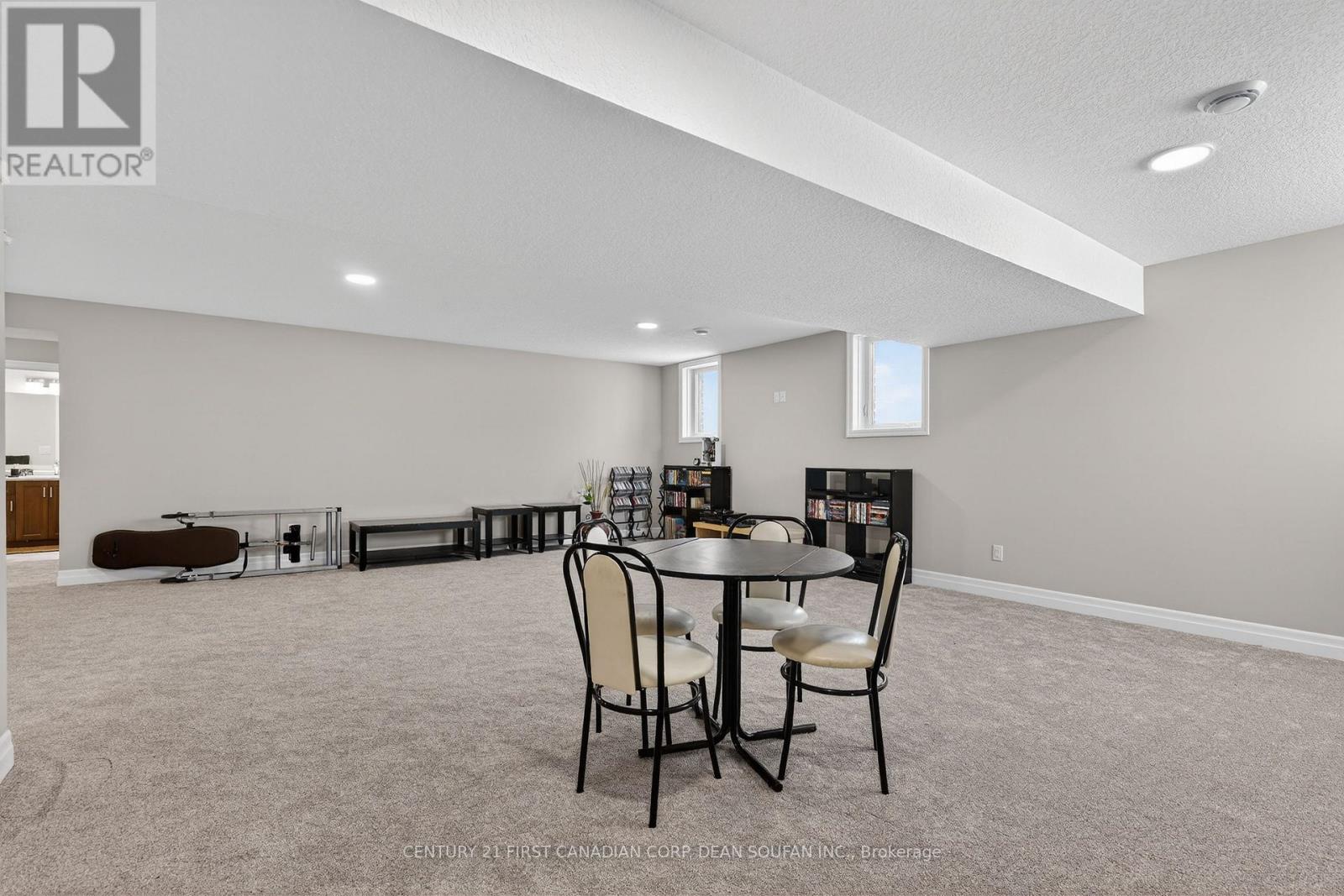 44 Muirfield Drive Property Photo 33