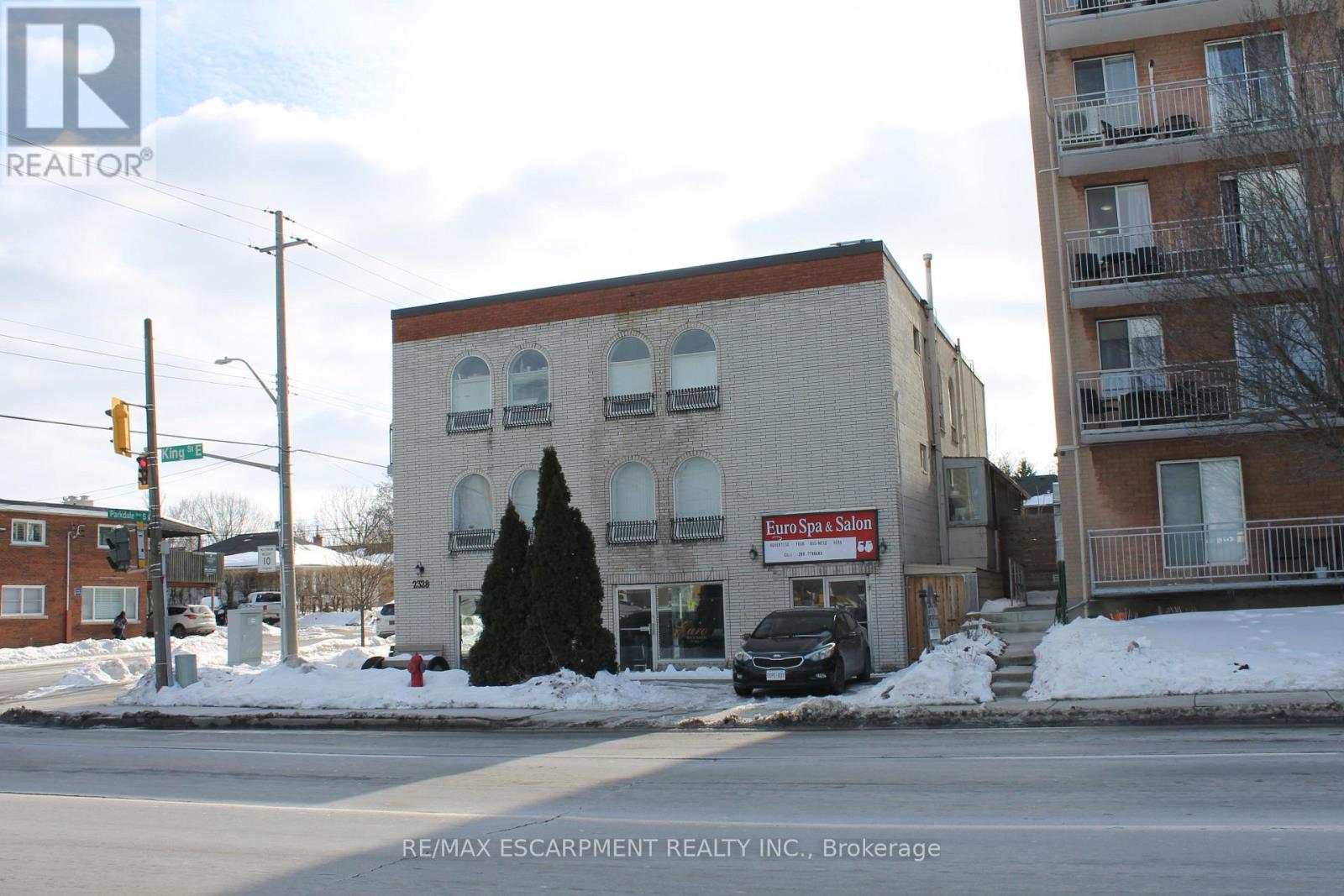 2328 King Street Property Photo 4