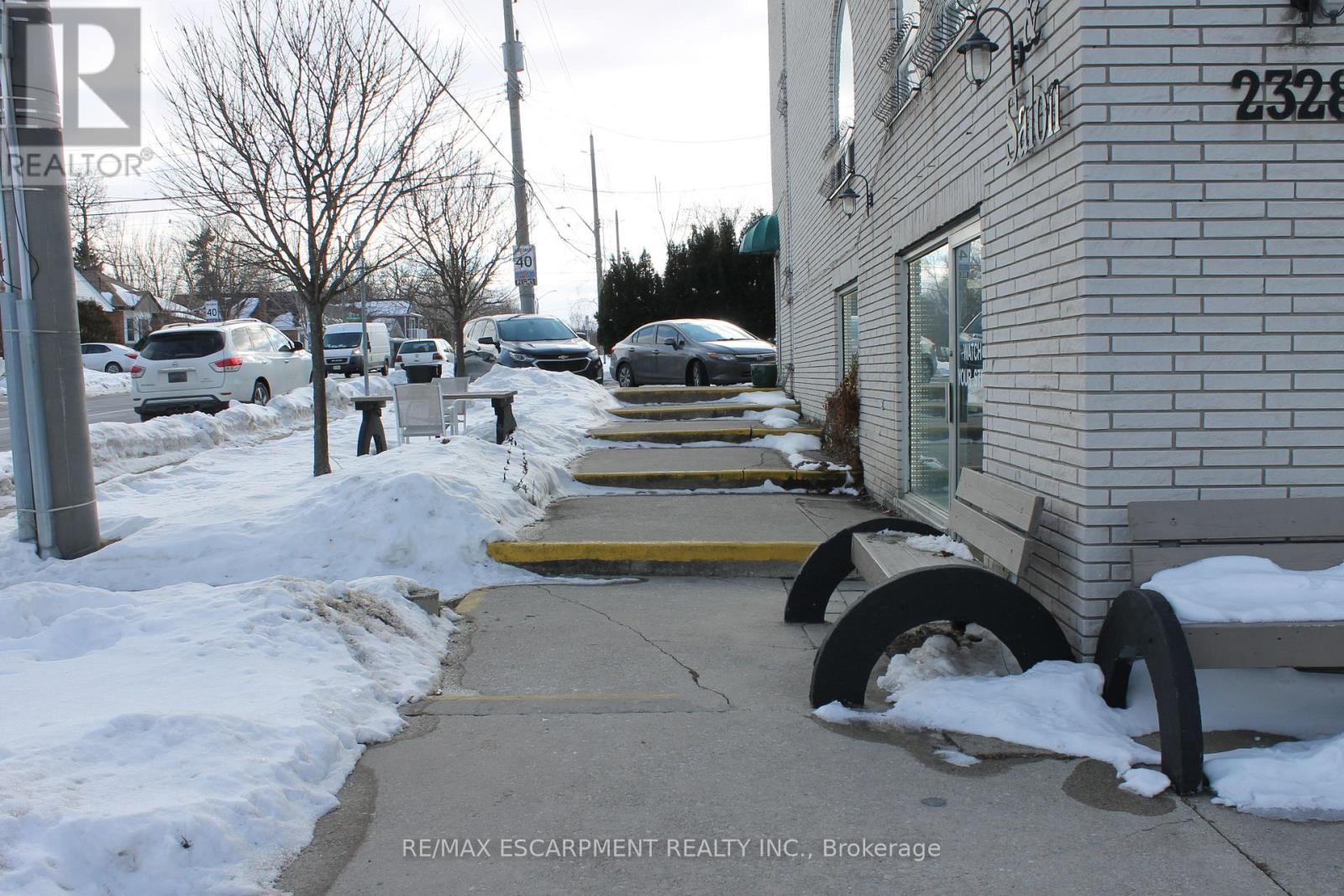 2328 King Street Property Photo 8