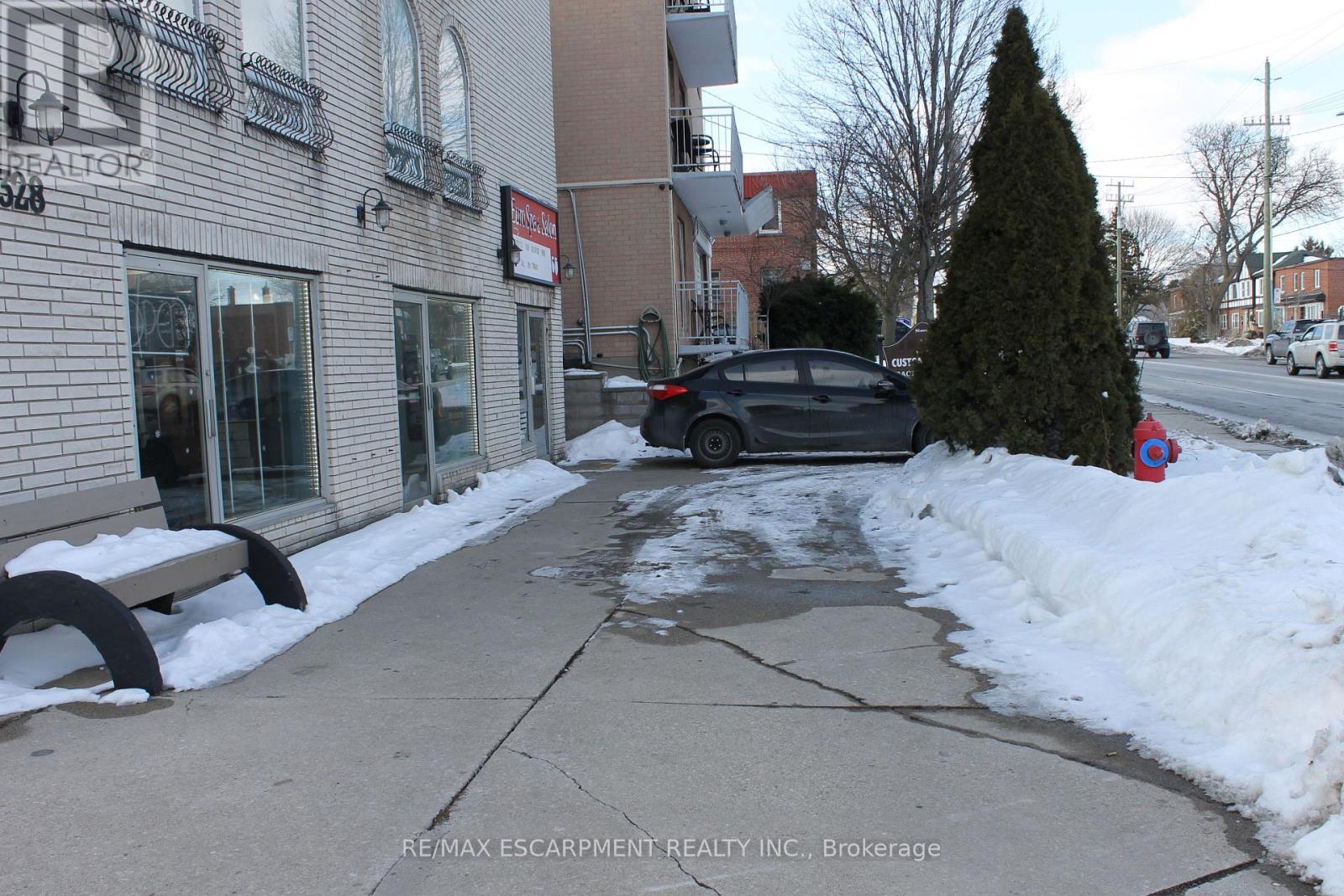2328 King Street Property Photo 9