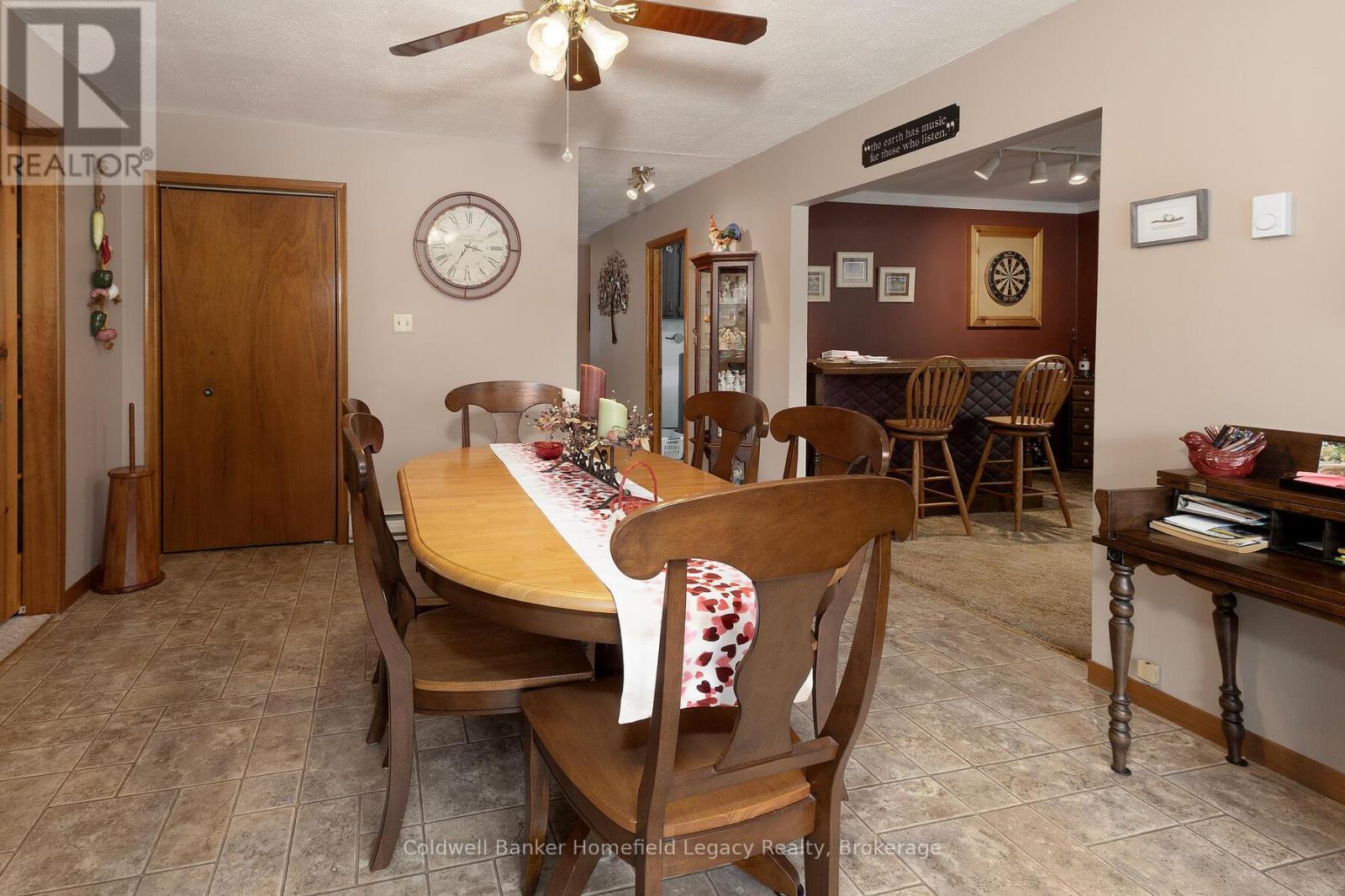 120 Jones Street W Property Photo 17