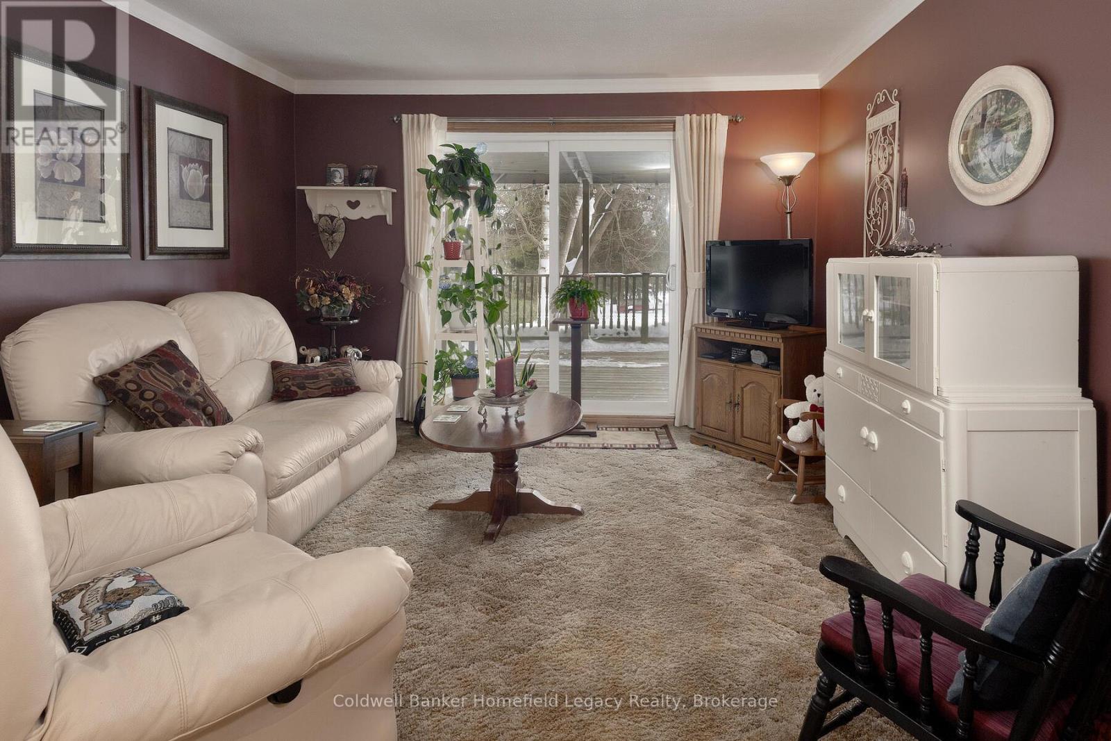 120 Jones Street W Property Photo 22