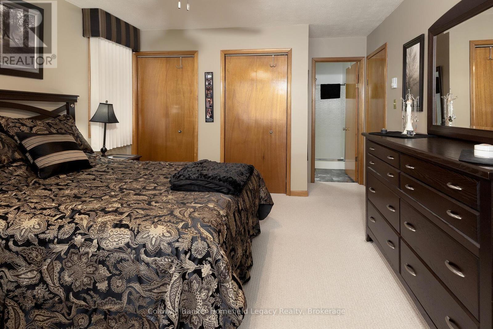 120 Jones Street W Property Photo 29
