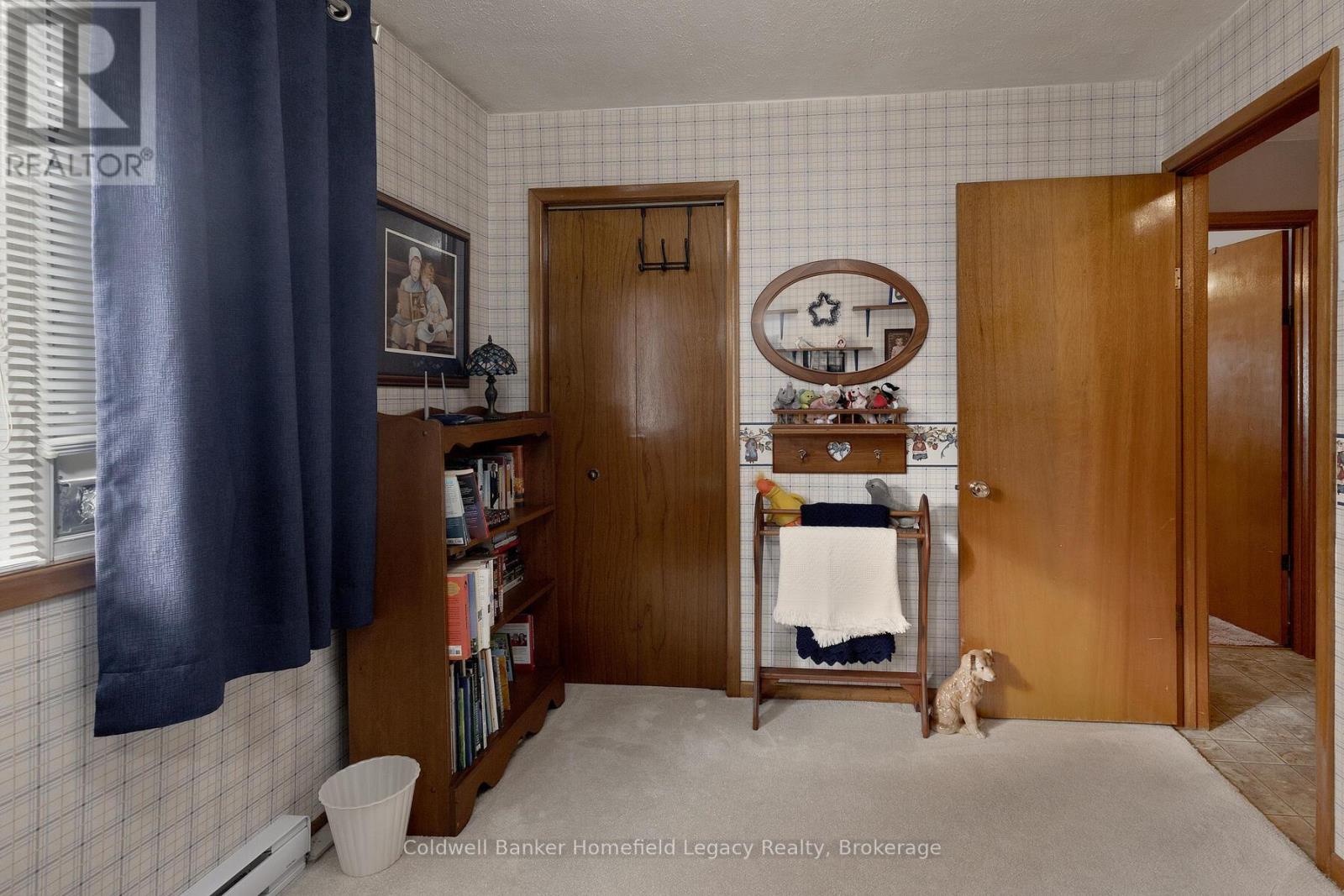 120 Jones Street W Property Photo 34