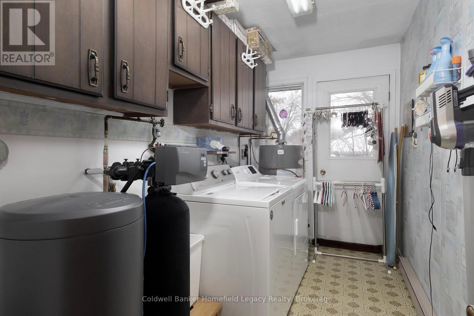 120 Jones Street W Property Photo 40