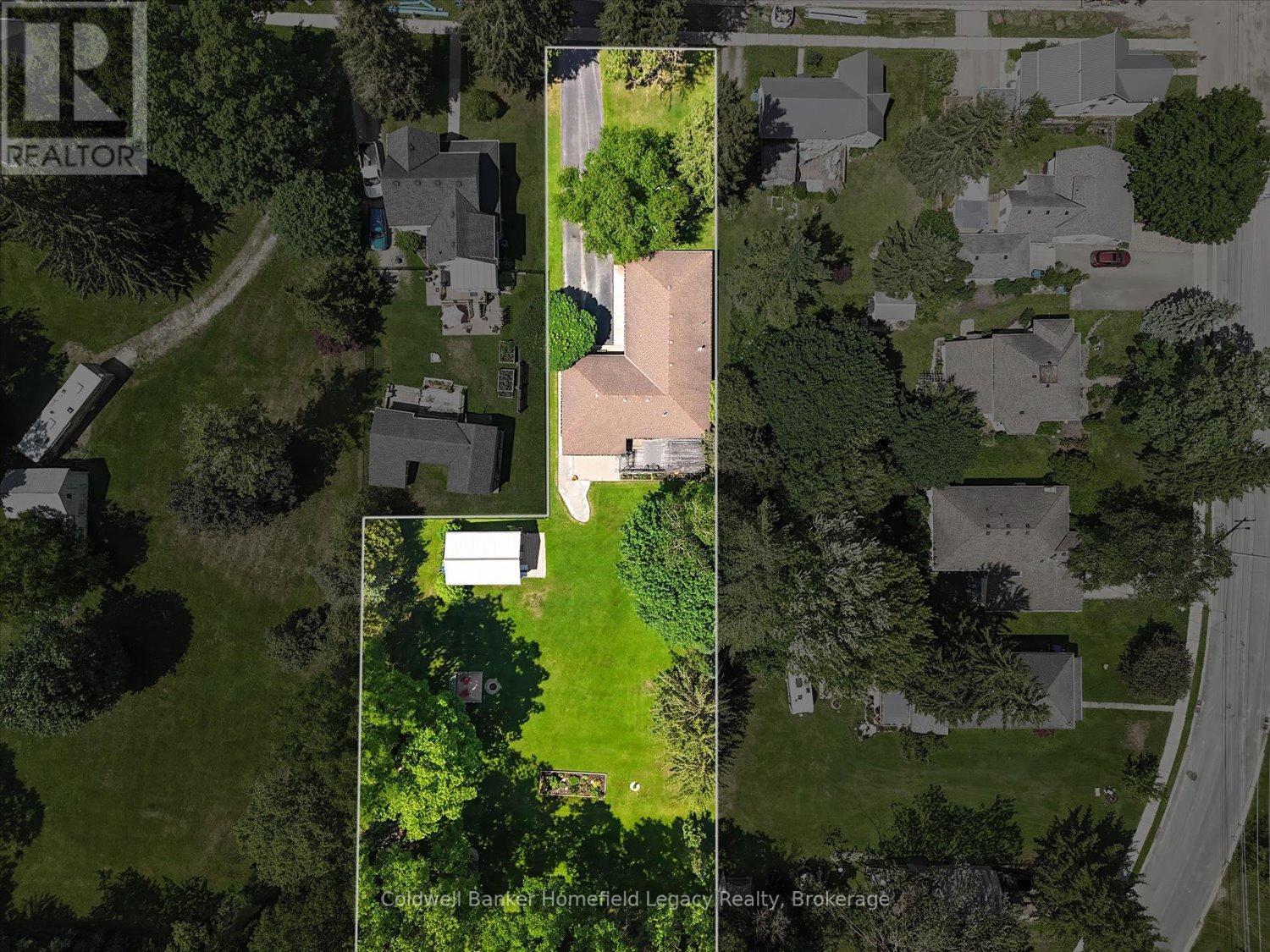 120 Jones Street W Property Photo 43