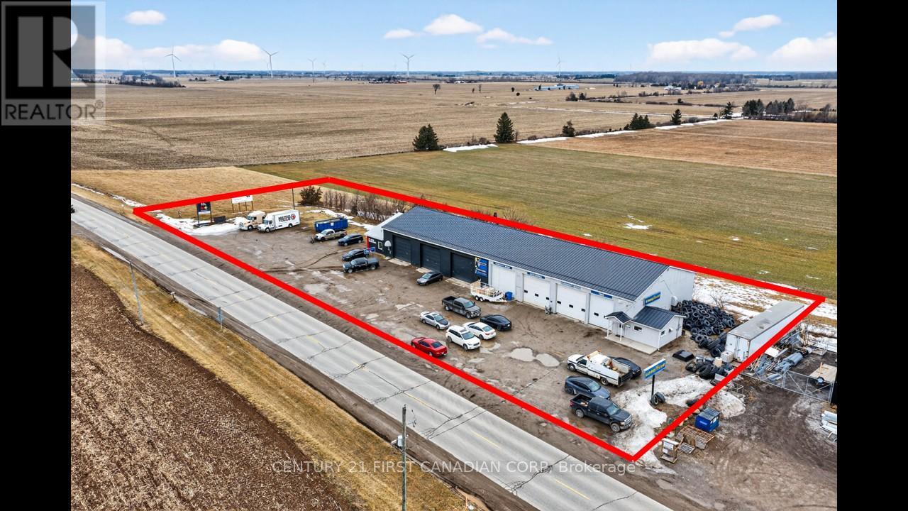 12353 Ridge Line Property Photo 2