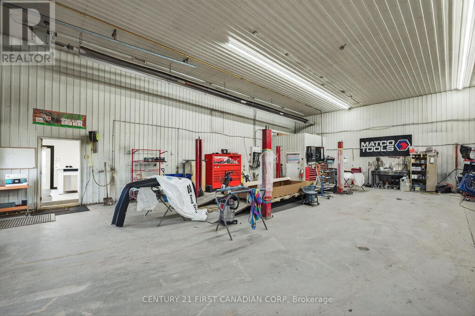 12353 Ridge Line Property Photo 7